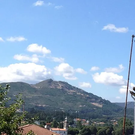 Casa Do Pinheiro - Turismo De Habitacao *