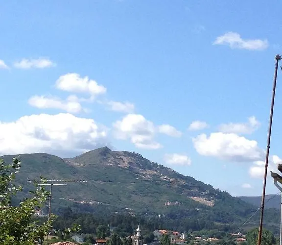 Casa Do Pinheiro - Turismo De Habitacao *